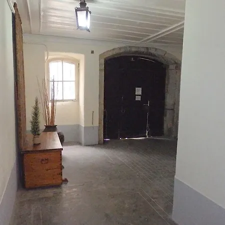 Loft Bairro Alto 아파트 리스본