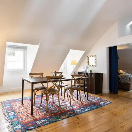 Loft Bairro Alto * Lisbona